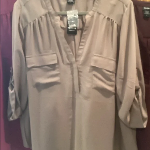 Set of 5 tops - Picture 4 of 7